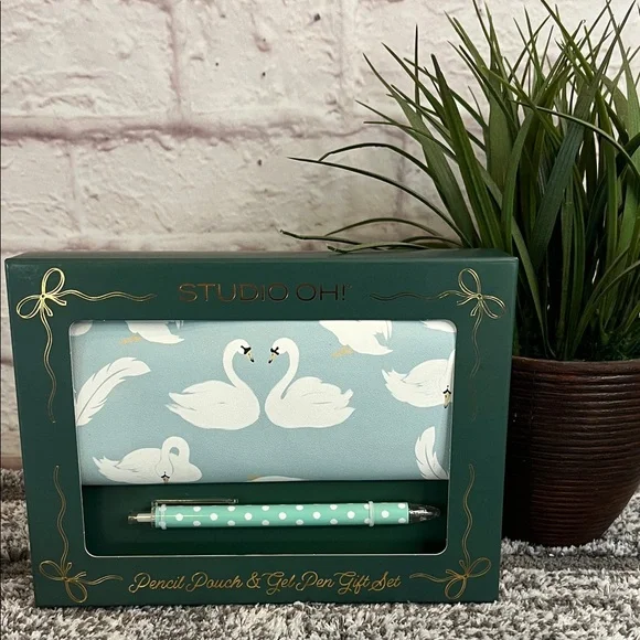 Studio Oh! Swan Pencil Pouch and Gel Pen Set - Picture 1 of 4